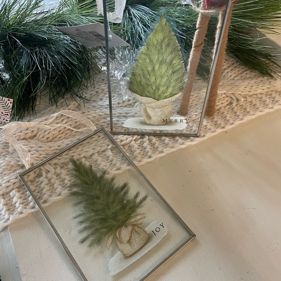 SET OF 2 KIRKLANDS GLASS TREE XMAS ORNAMENTS NWT - Picture 10 of 12